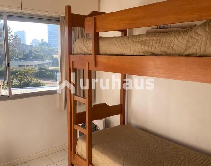 Foto de VENTA APARTAMENTO DOS DORMITORIOS PUNTA DEL ESTE EDIFICIO PUNTAMAR, imagen 5