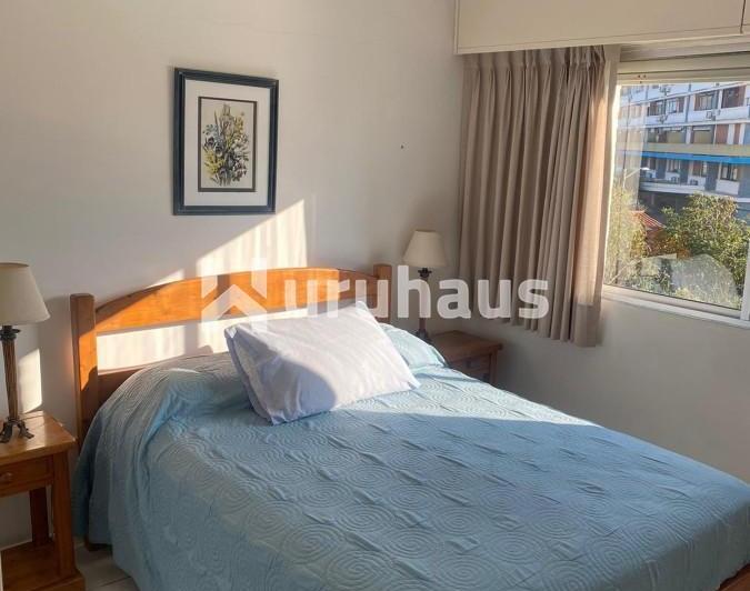 Foto de VENTA APARTAMENTO DOS DORMITORIOS PUNTA DEL ESTE EDIFICIO PUNTAMAR, imagen 1