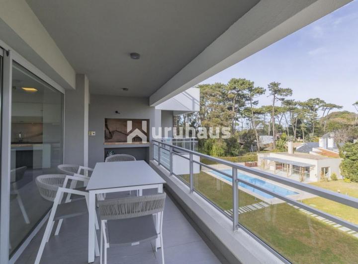 APARTAMENTO DOS DORMITORIOS PUNTA DEL ESTE EDIFICIO RINCON DEL BOSQUE