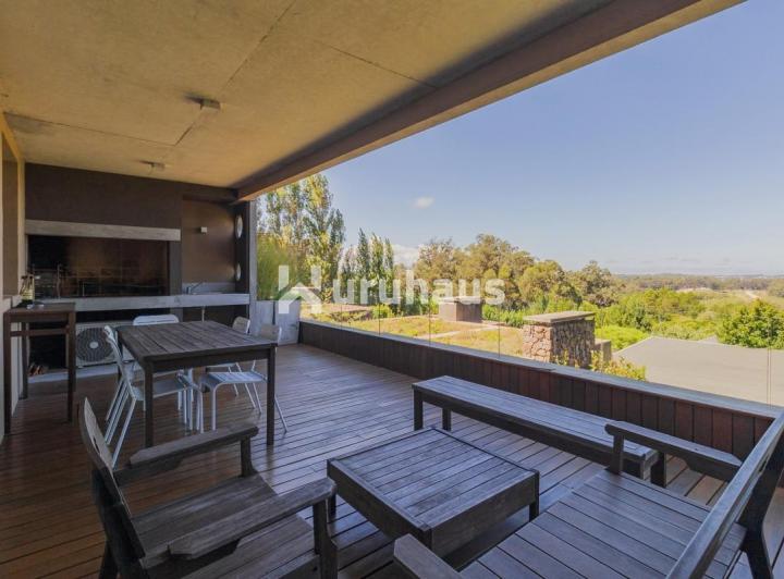 Foto de VENTA APARTAMENTO PUNTA BALLENA, imagen 2