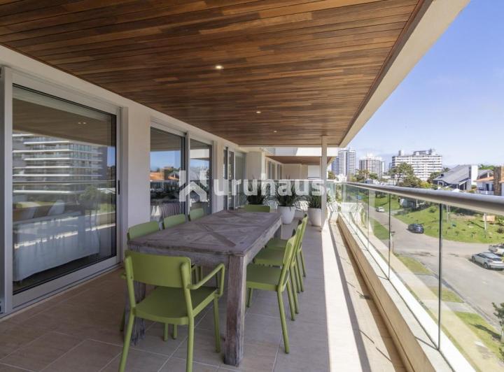VENTA DEPARTAMENTO 2 DORMITORIOS ICON BRAVA PUNTA DEL ESTE