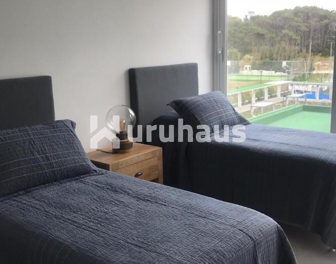 Foto de VENTA APARTAMENTO TRES DORMITORIOS PUNTA DEL ESTE PLAYA BRAVA EDIFICIO LE PARC, imagen 5