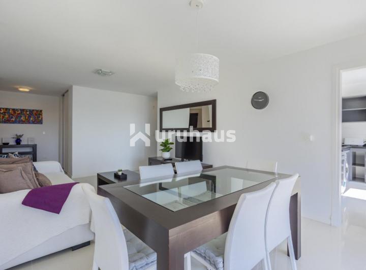 Foto de VENTA DEPARTAMENTO 2 DORMITORIOS EDIFICIO ICON BRAVA PUNTA DEL ESTE, imagen 2