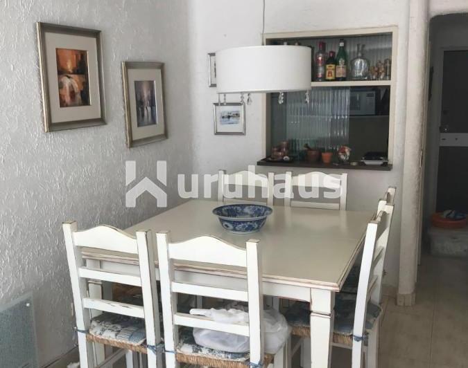 Foto de ALQUILER APARTAMENTO DOS DORMITORIOS PUNTA DEL ESTE MANSA PRIMERA LINEA, imagen 3