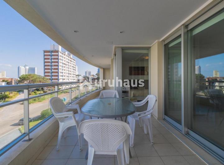 VENTA APARTAMENTO PUNTA DEL ESTE AIDY GRILL EDIFICIO FOREST TOWER I