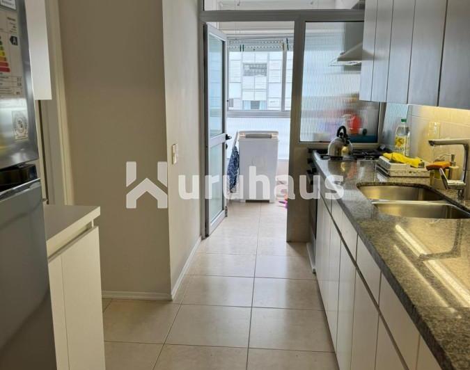 Foto de VENTA DEPARTAMENTO 3 DORMITORIOS EN PENINSULA VISTA AL PUERTO, imagen 2