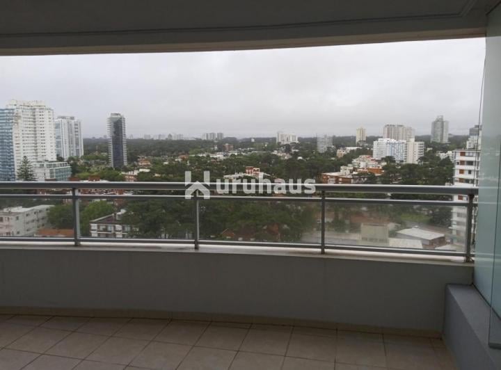 VENTA DEPARTAMENTO FOREST TOWER 3 DORMITORIOS