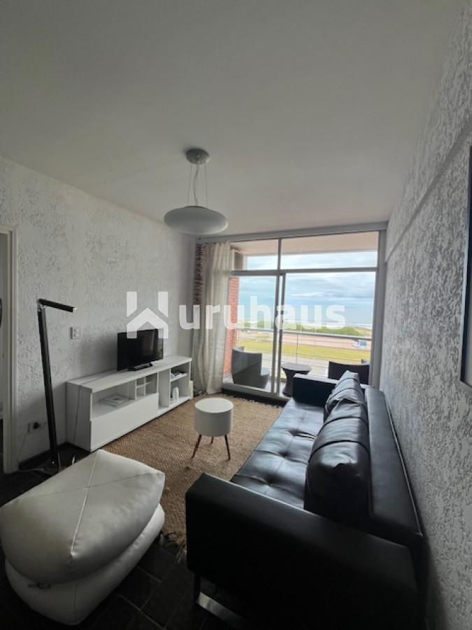 Foto de VENTA APARTAMENTO UN DORMITORIOS PUNTA DEL ESTE PLAYA BRAVA, imagen 4