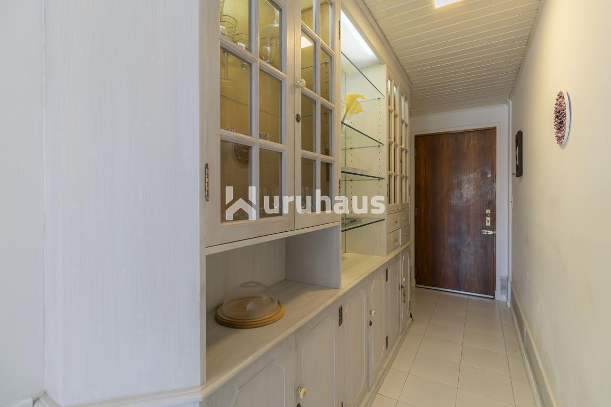 Foto de VENTA APARTAMENTO TRES DORMITORIOS PUNTA DEL ESTE PENINSULA EDIFICIO CORAL GABLES, imagen 5