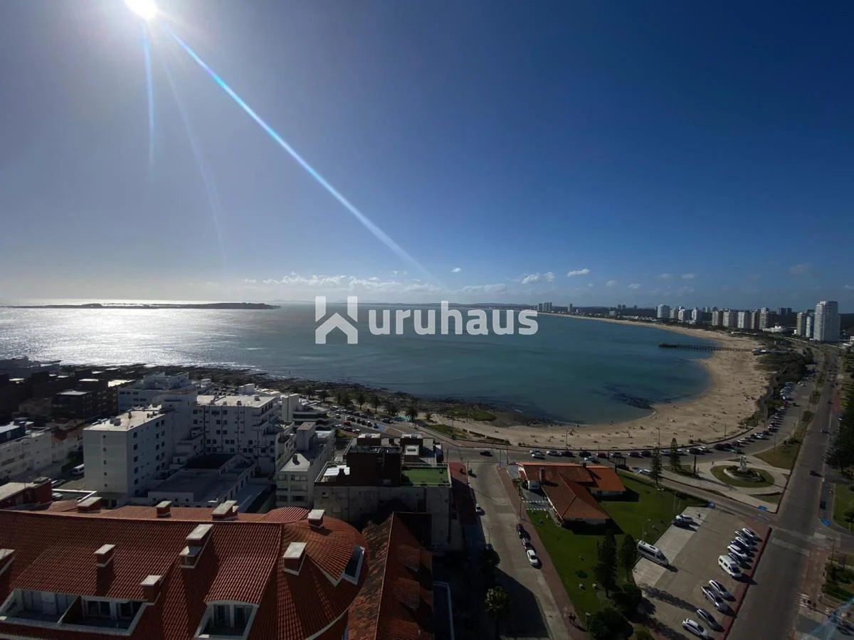 VENTA DEPARTAMENTO 3 DORMITORIOS CON VISTA DESPEJADA TORRE GATTAS