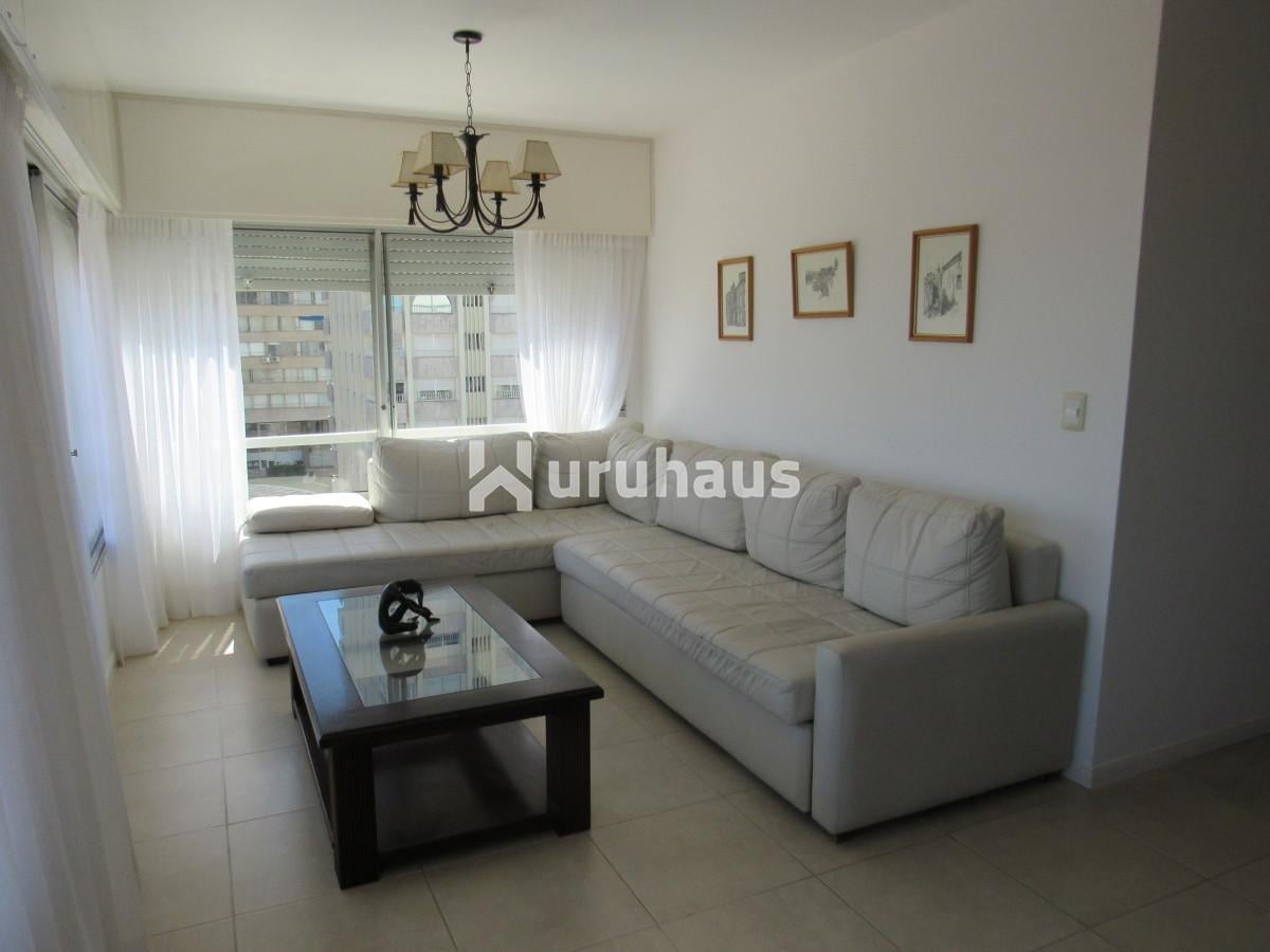 Apartamento en venta  de dos dormitorios en Punta del Este