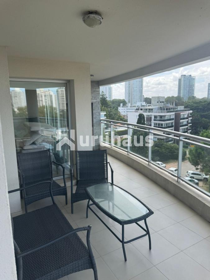 VENTA DEPARTAMENTO 3 DORMITORIOS AIDY GRILL PARRILLERO PROPIO
