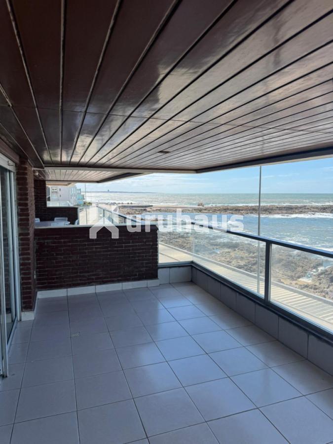VENTA DEPARTAMENTO 3 DORMITORIOS PENINSULA EDIFICIO CARMEL