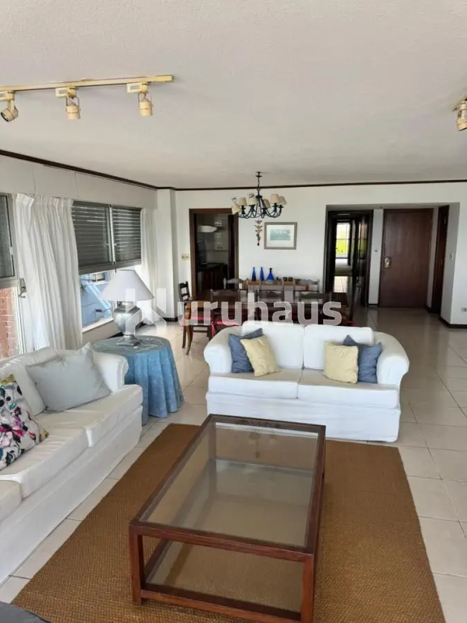 VENTA DEPARTAMENTO 3 DORMITORIOS PENINSULA EDIFICIO CARMEL 3