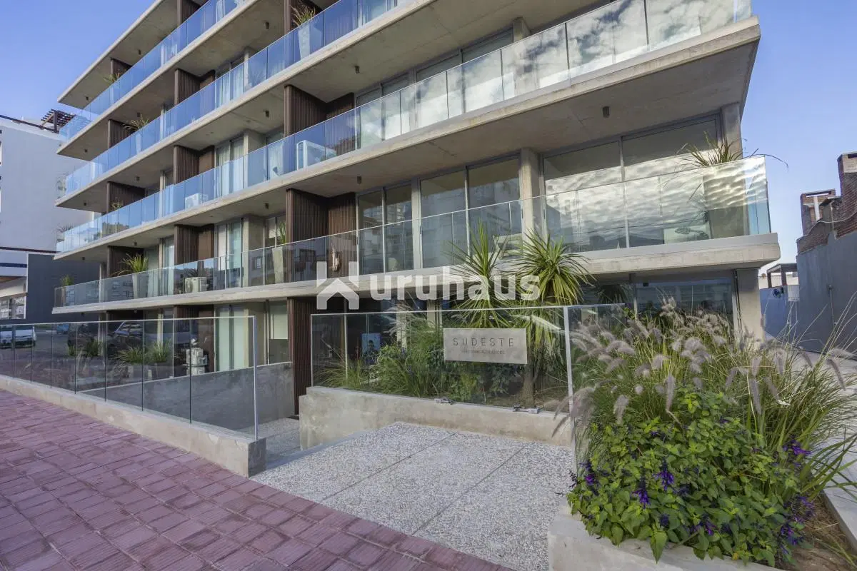 VENTA APARTAMENTO 1 DORMITORIO PENINSULA PUNTA DEL ESTE SUDESTE BAJOS GASTOS 2