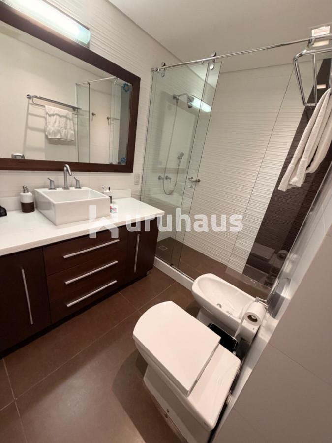 Foto de VENTA LE BLEU PENINSULA 4 DORMITORIOS PARRILLERO Y PISCINA PROPIA, imagen 4
