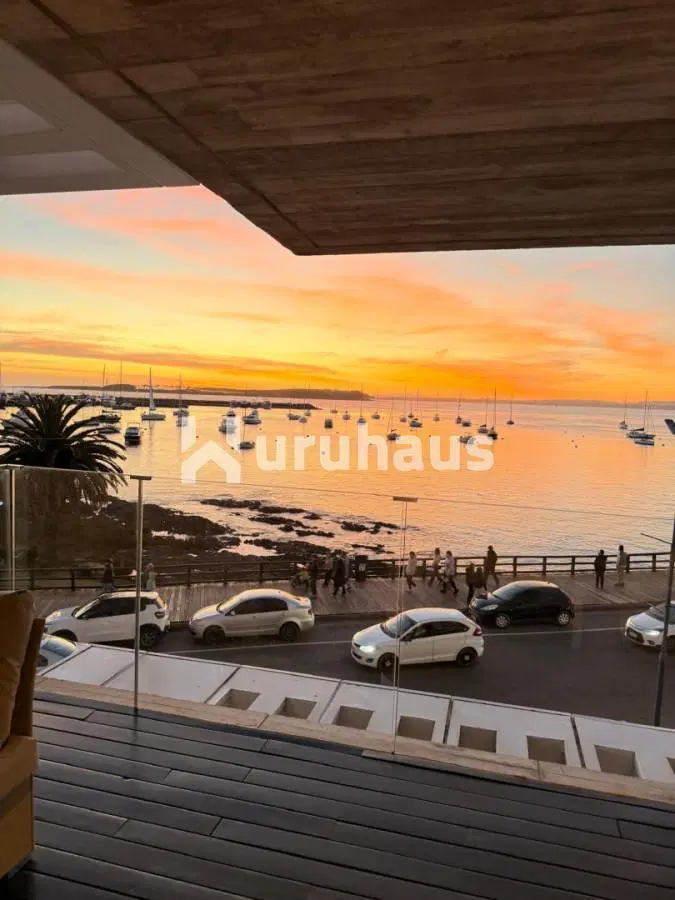 VENTA LE BLEU PENINSULA 4 DORMITORIOS PARRILLERO Y PISCINA PROPIA 8