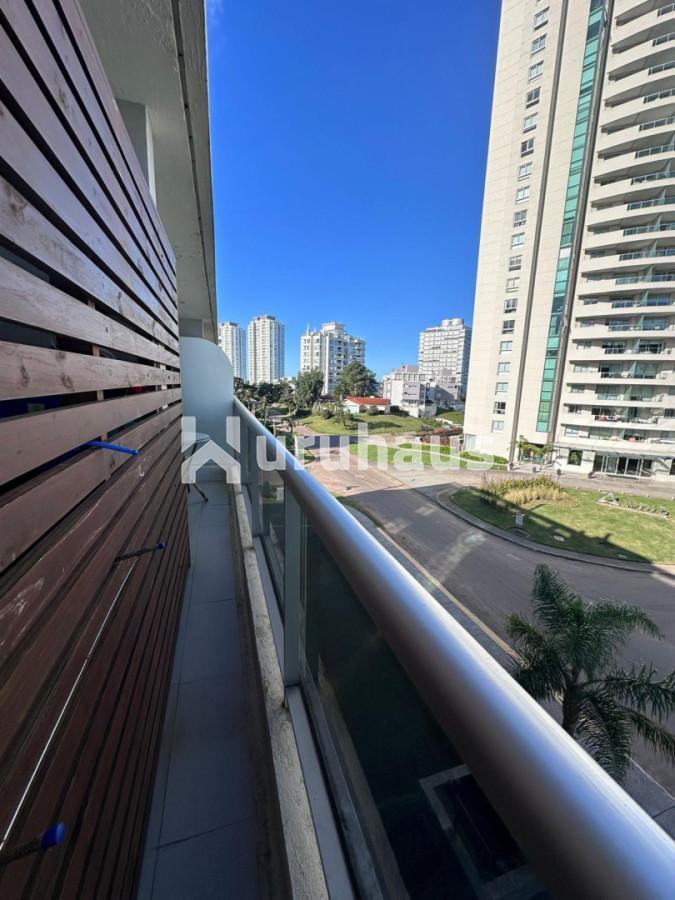VENTA DEPARTAMENTO 1 DORMITORIO PLAYA BRAVA PARRILLERO EXCLUSIVO