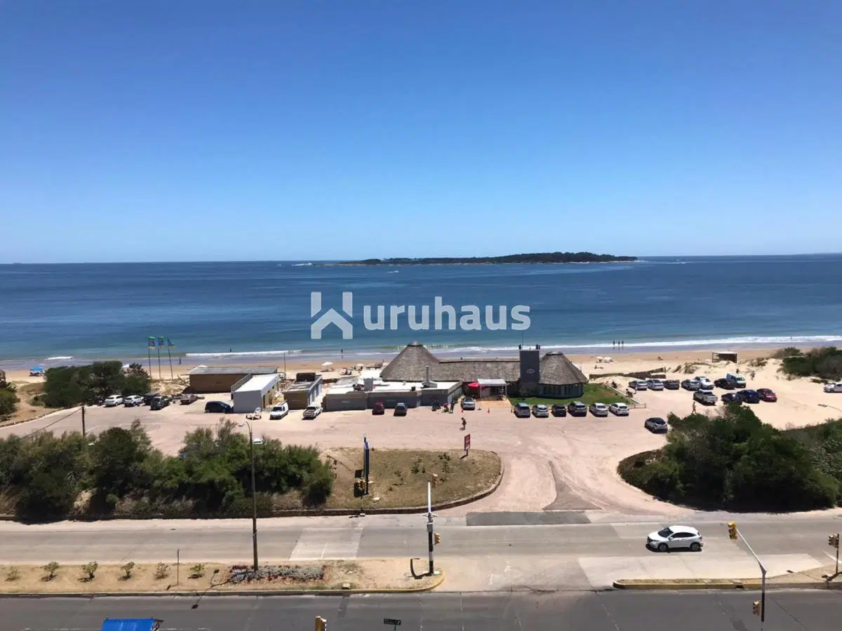 VENTA PUNTA DEL ESTE PLAYA MANSA 3 DORMITORIOS CORAL TOWER 1