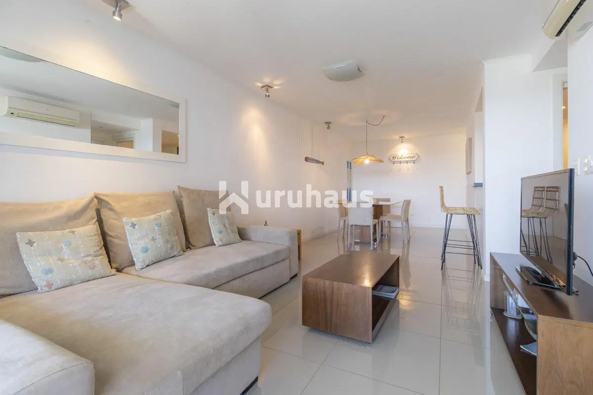 VENTA APARTAMENTO DOS DORMITORIOS PUNTA DEL ESTE EDIFICIO WIND TOWER 2