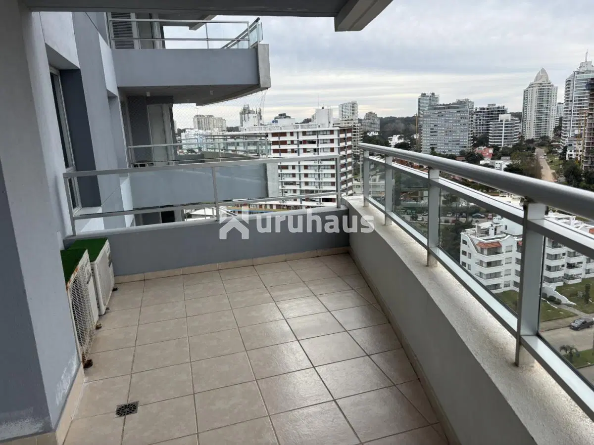 Apartamento venta sobre Av. Chiverta, a pasos del mar 8
