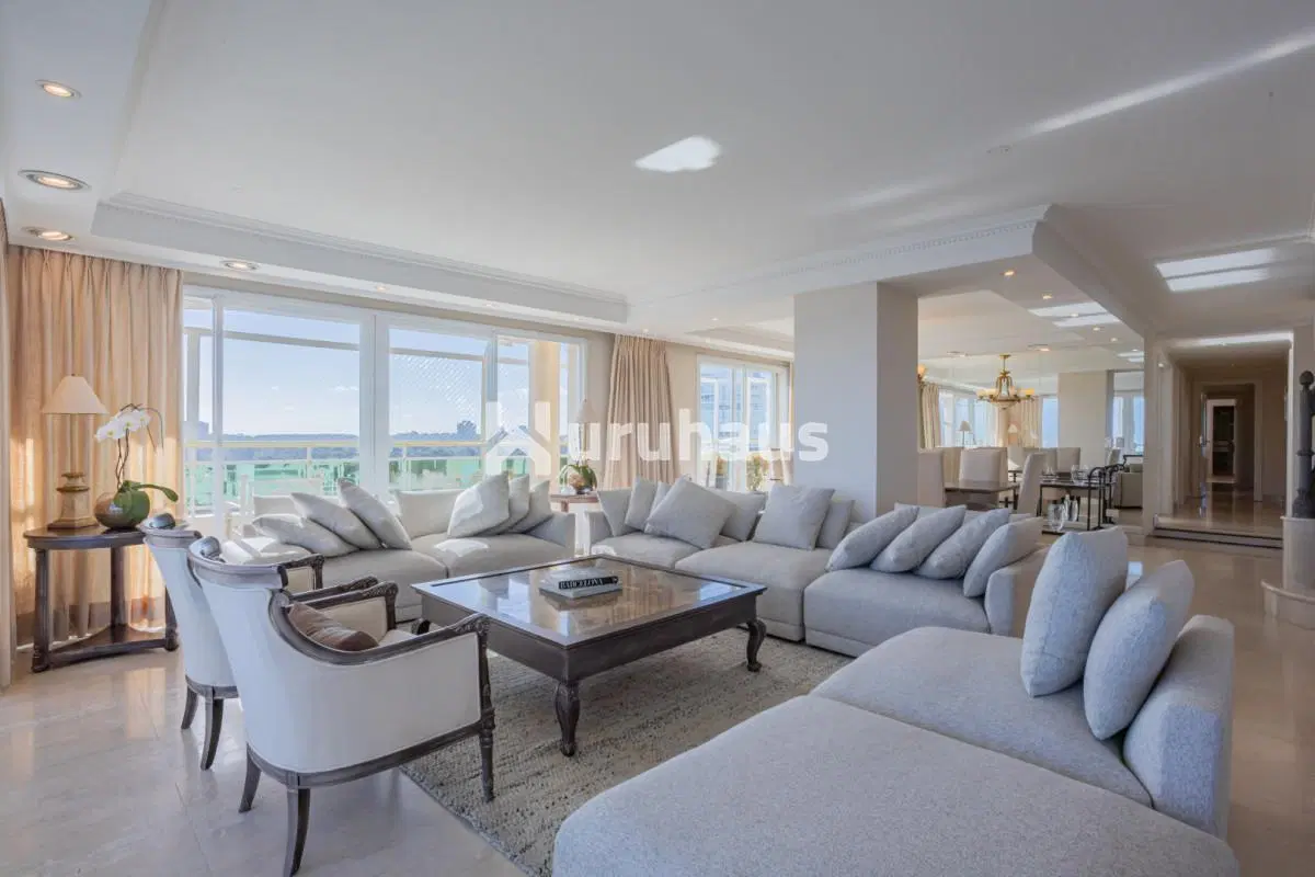 PENTHOUSE EN VENTA PLAYA MANSA 7 DORMITORIOS CORAL TOWER 4