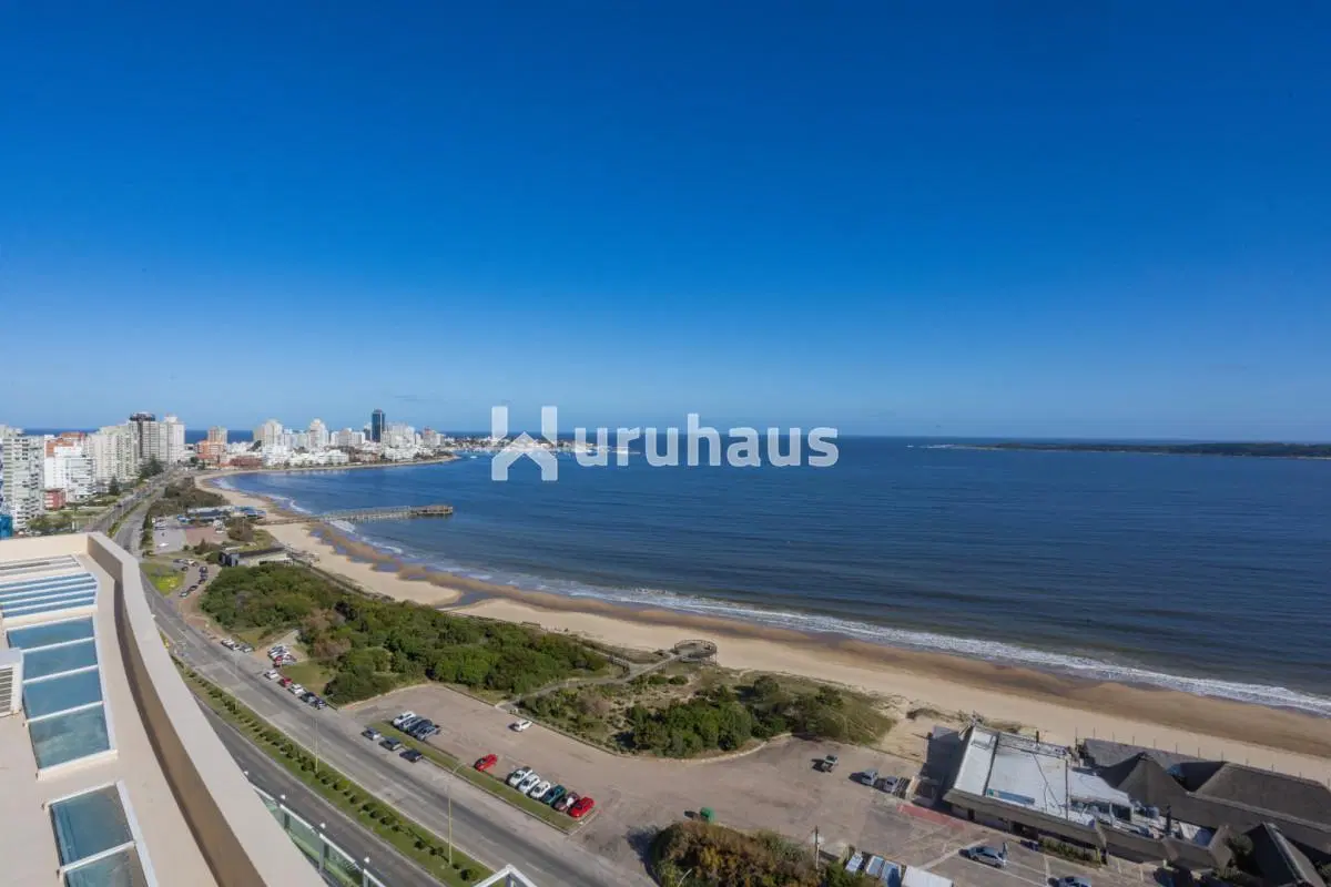 PENTHOUSE EN VENTA PLAYA MANSA 7 DORMITORIOS CORAL TOWER 1