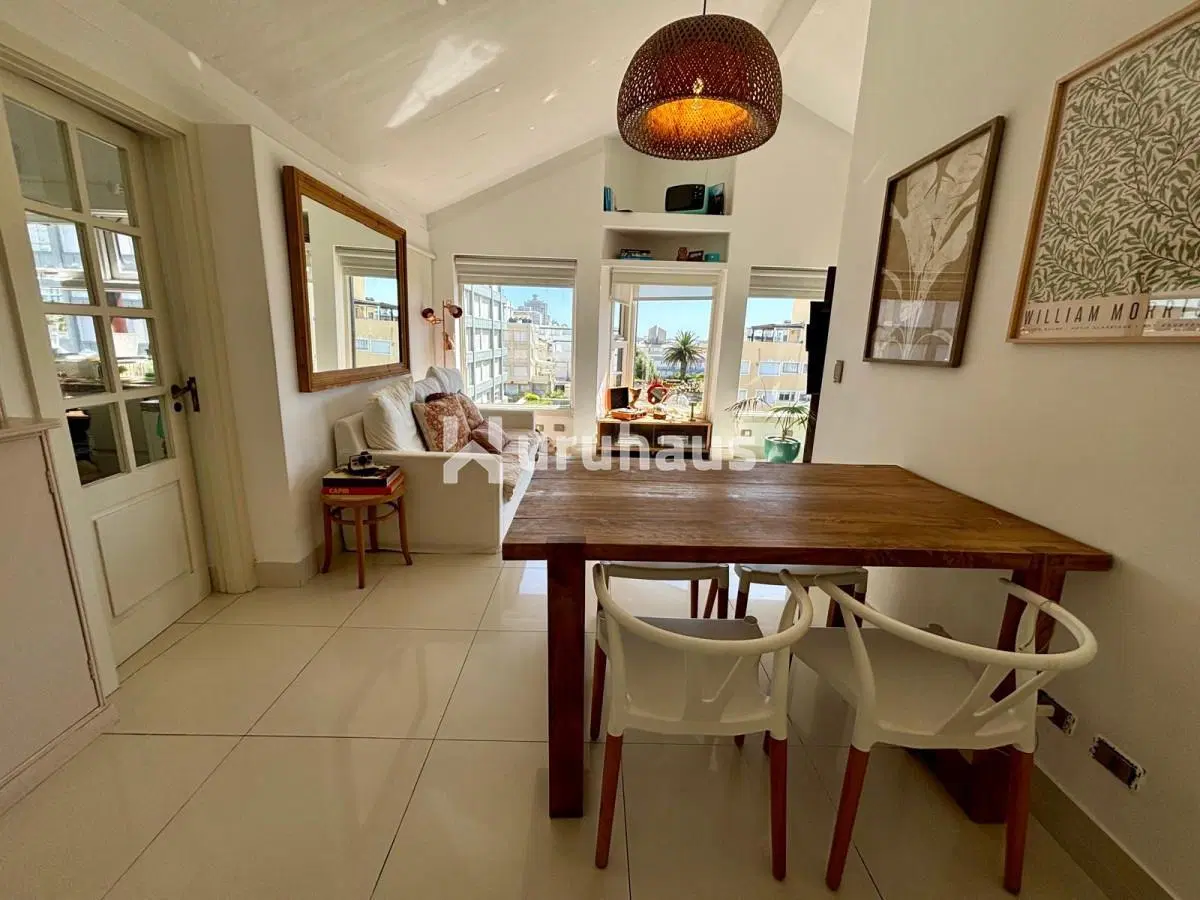 Apartamento en venta de 2 dormitorios en peninsula. 2