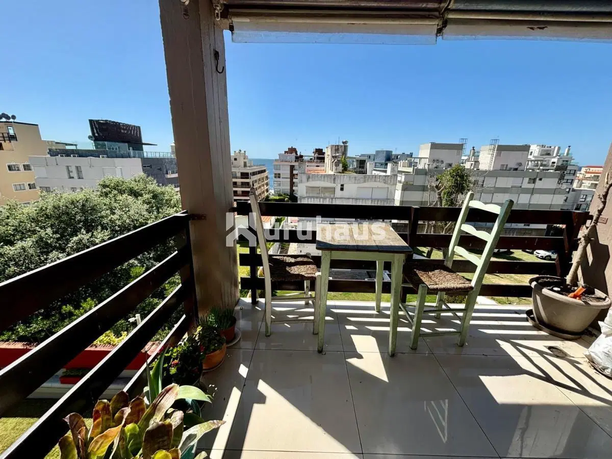 Apartamento en venta de 2 dormitorios en peninsula. 8