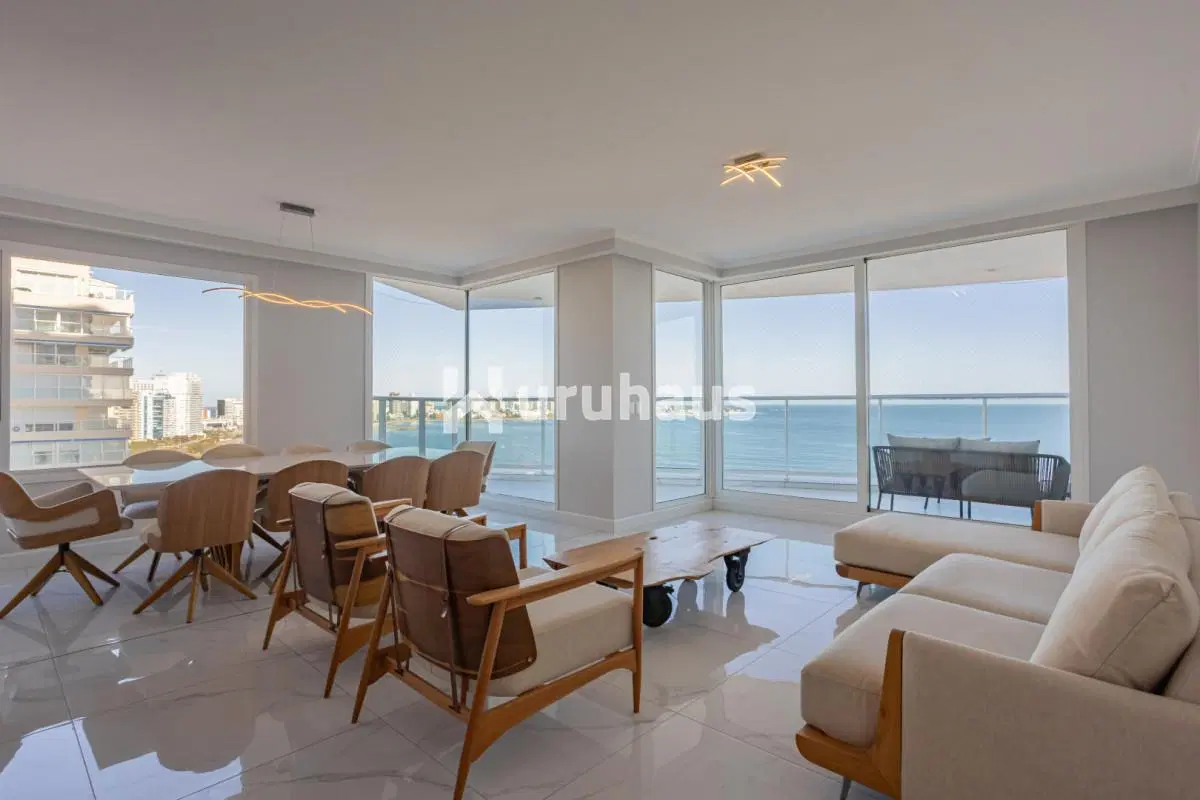 VENTA PARAMOUNT APARTAMENTO 3 DORMITORIOS Y DEPENDENCIA 1