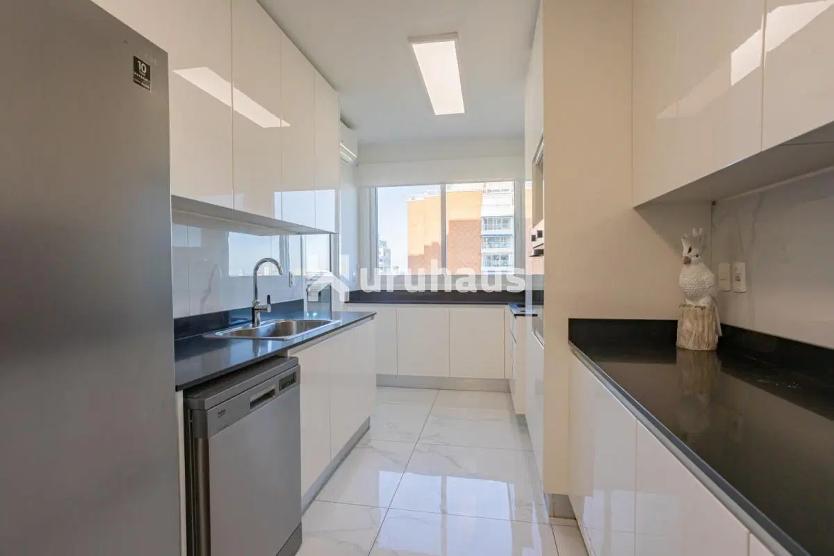VENTA PARAMOUNT APARTAMENTO 3 DORMITORIOS Y DEPENDENCIA 8