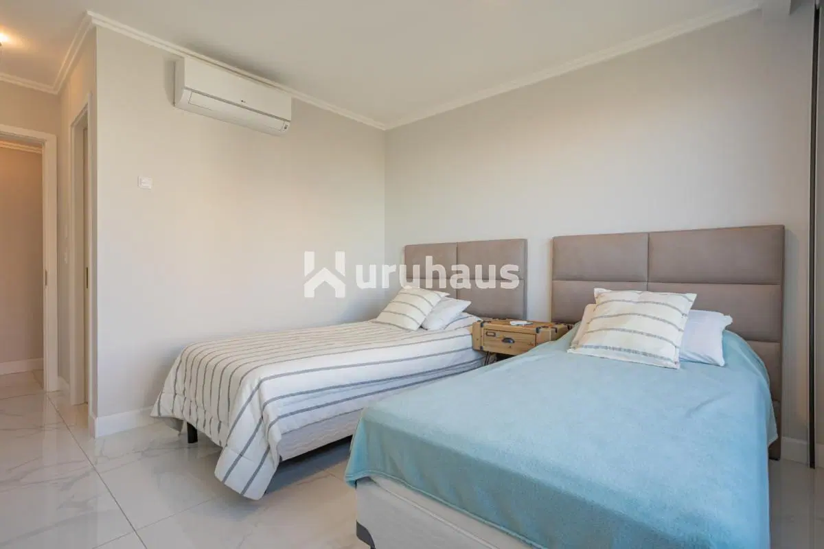 VENTA PARAMOUNT APARTAMENTO 3 DORMITORIOS Y DEPENDENCIA 3