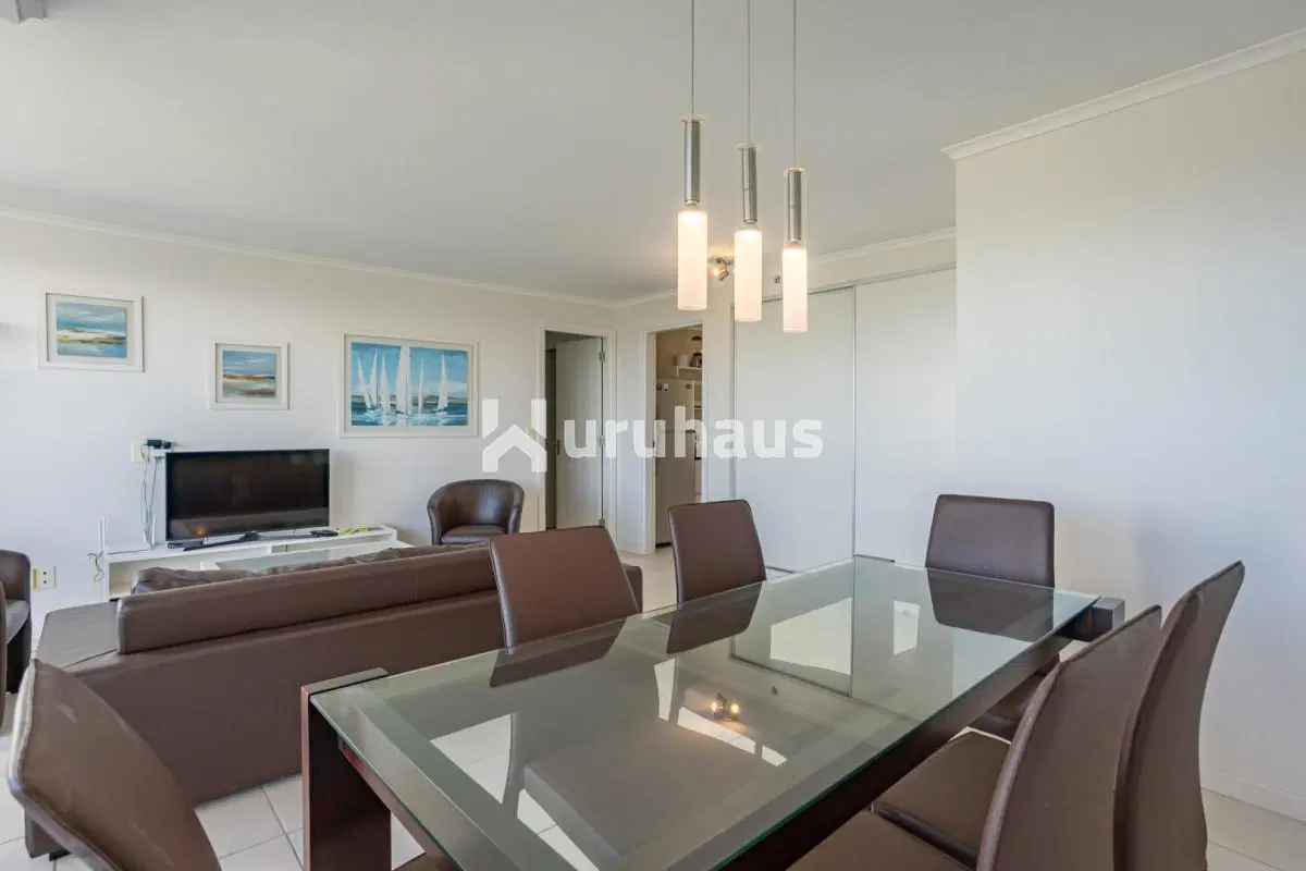 VENTA APARTAMENTO DOS DORMITORIOS PUNTA DEL ESTE EDIFICIO OCEAN DRIVE 3