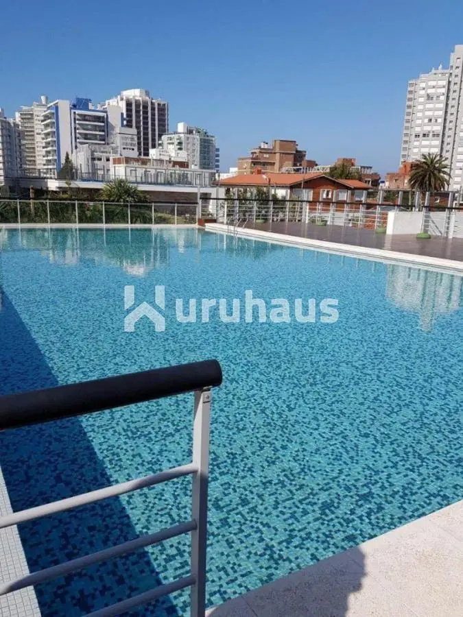 VENTA DEPARTAMENTO 2 DORMITORIOS TORRE FRANCIA 2