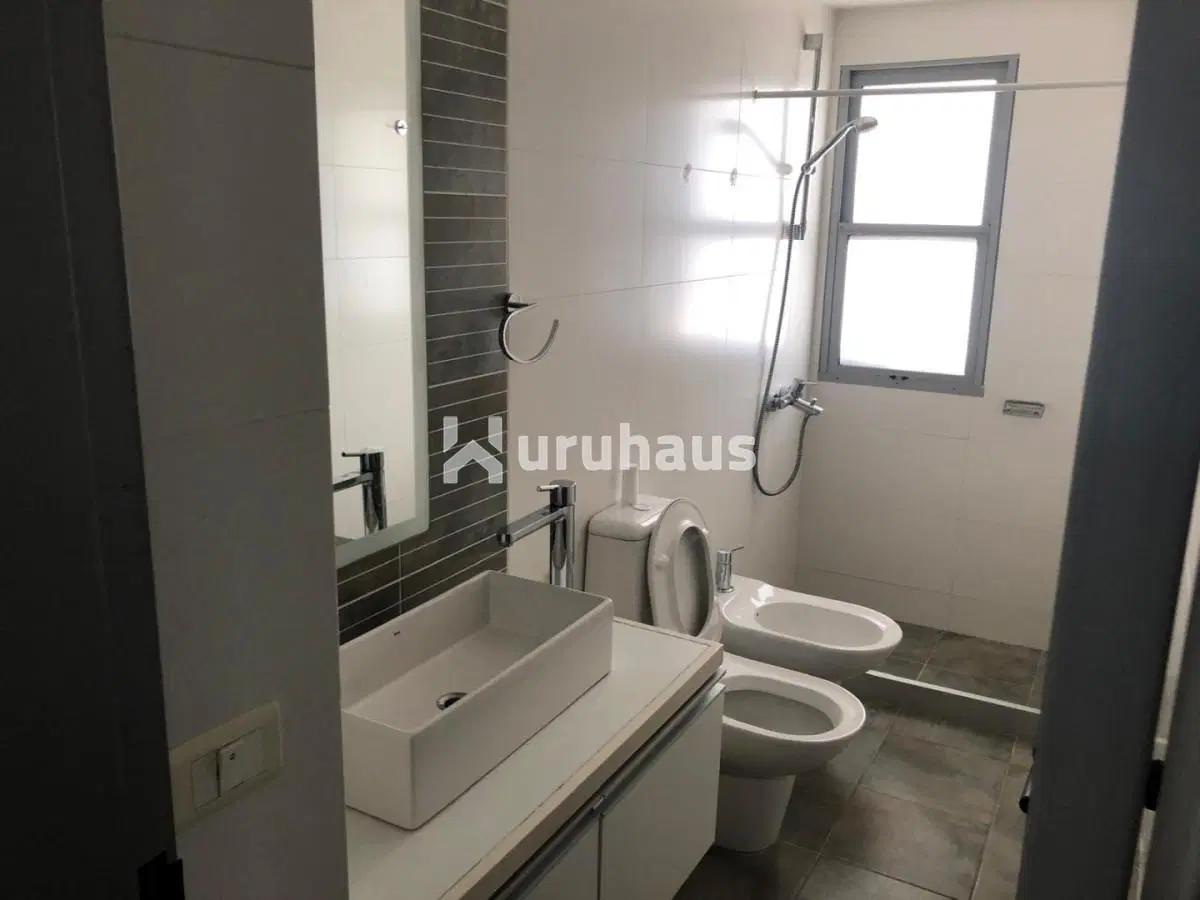 VENTA DEPARTAMENTO 2 DORMITORIOS PARRILLERO PROPIO TORRE FRANCIA 1