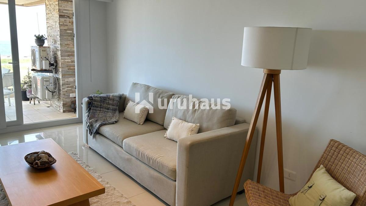 Foto de VENTA DEPARTAMENTO 2 DORMITORIOS PLAYA MANSA PUNTA DEL ESTE, imagen 1