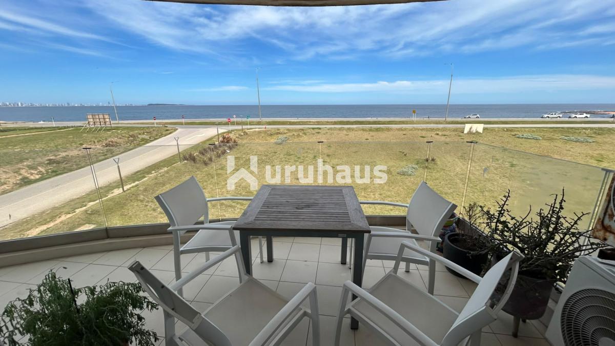 Foto de VENTA DEPARTAMENTO 2 DORMITORIOS PLAYA MANSA PUNTA DEL ESTE, imagen 2