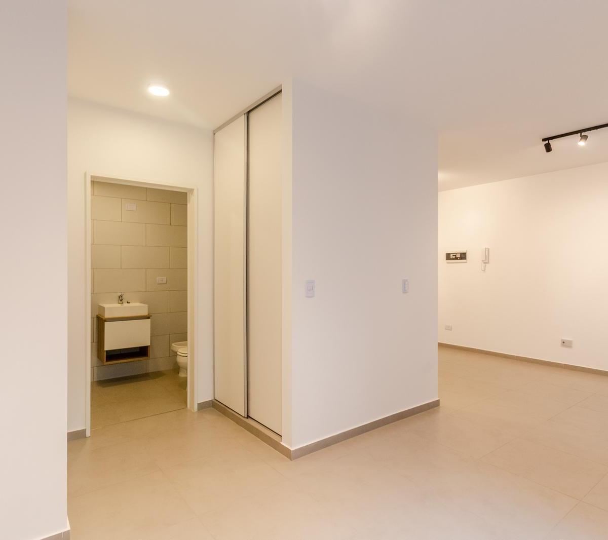 Venta de Departamento Monoambiente Divisible en Liniers - Piscina Sum Gimnasio Parrillas 3