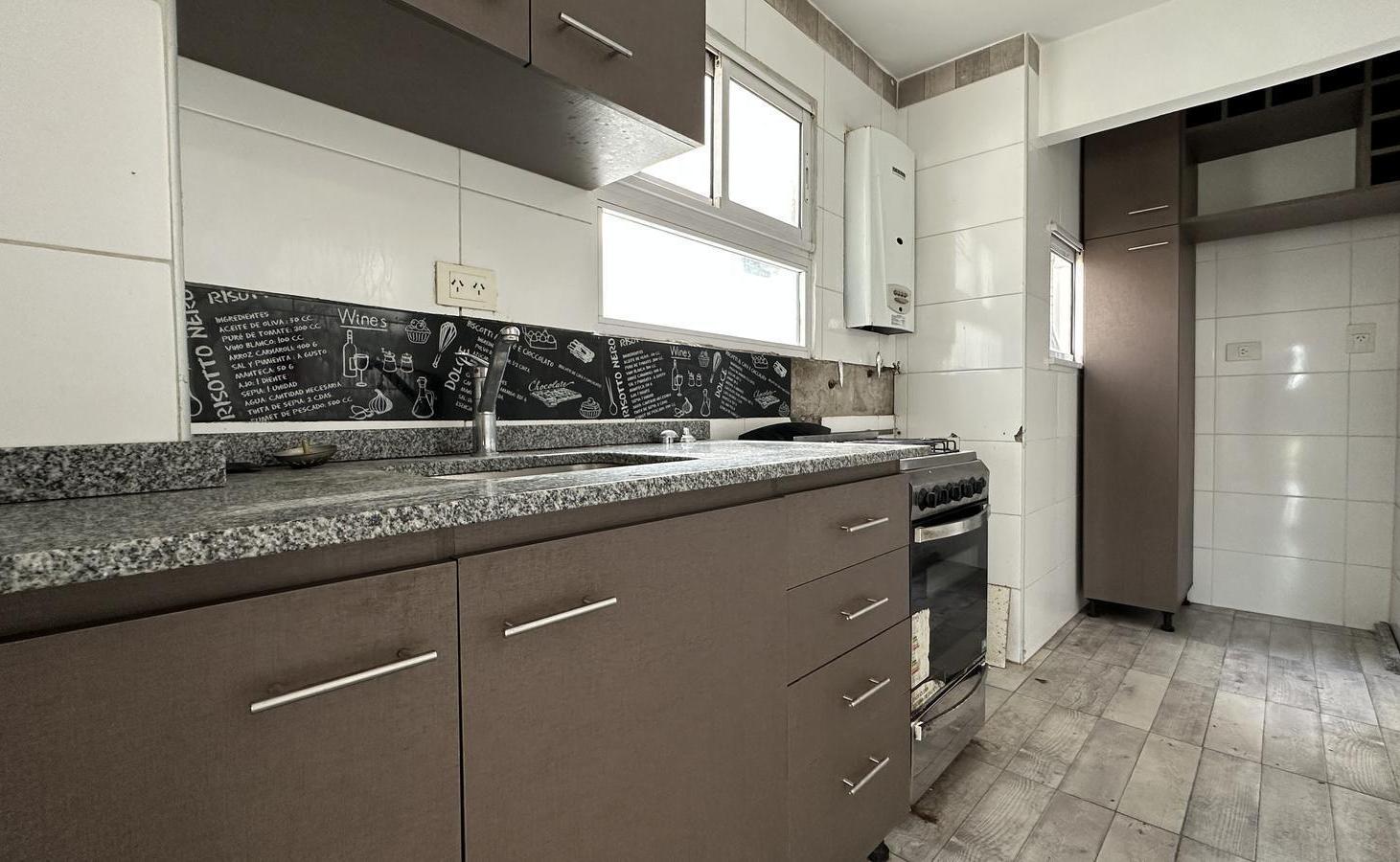 Foto de Villa Luro: Venta 3 ambientes sobre boulevard Falcón | piso alto con, imagen 1