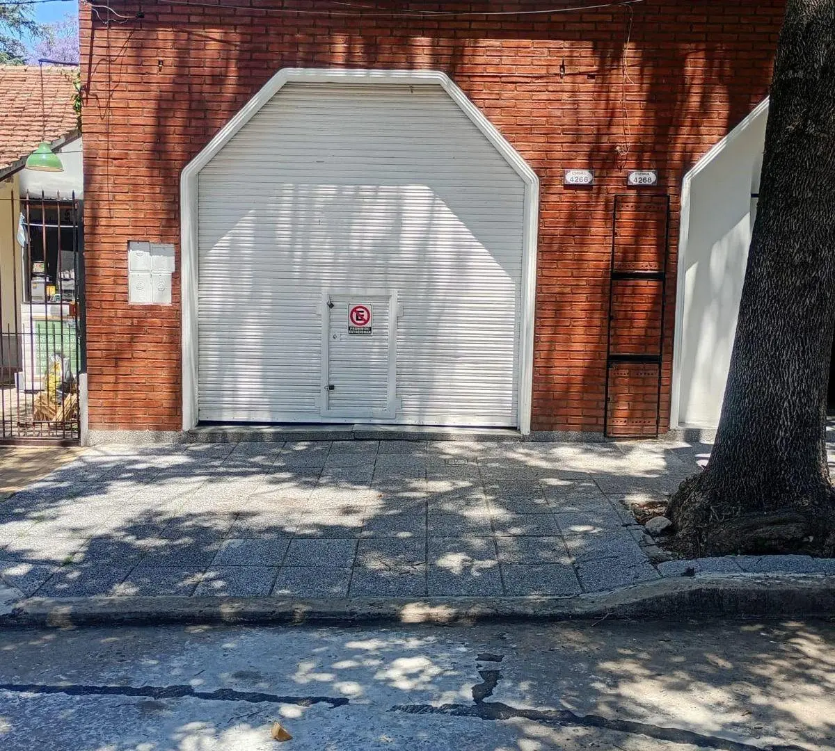 UNICO PH LOTE 10x47 m SIN EXPENSAS 3 AMB PB GARAGE 2 AUTOS , FONDO PARQUE PARRILLA 2