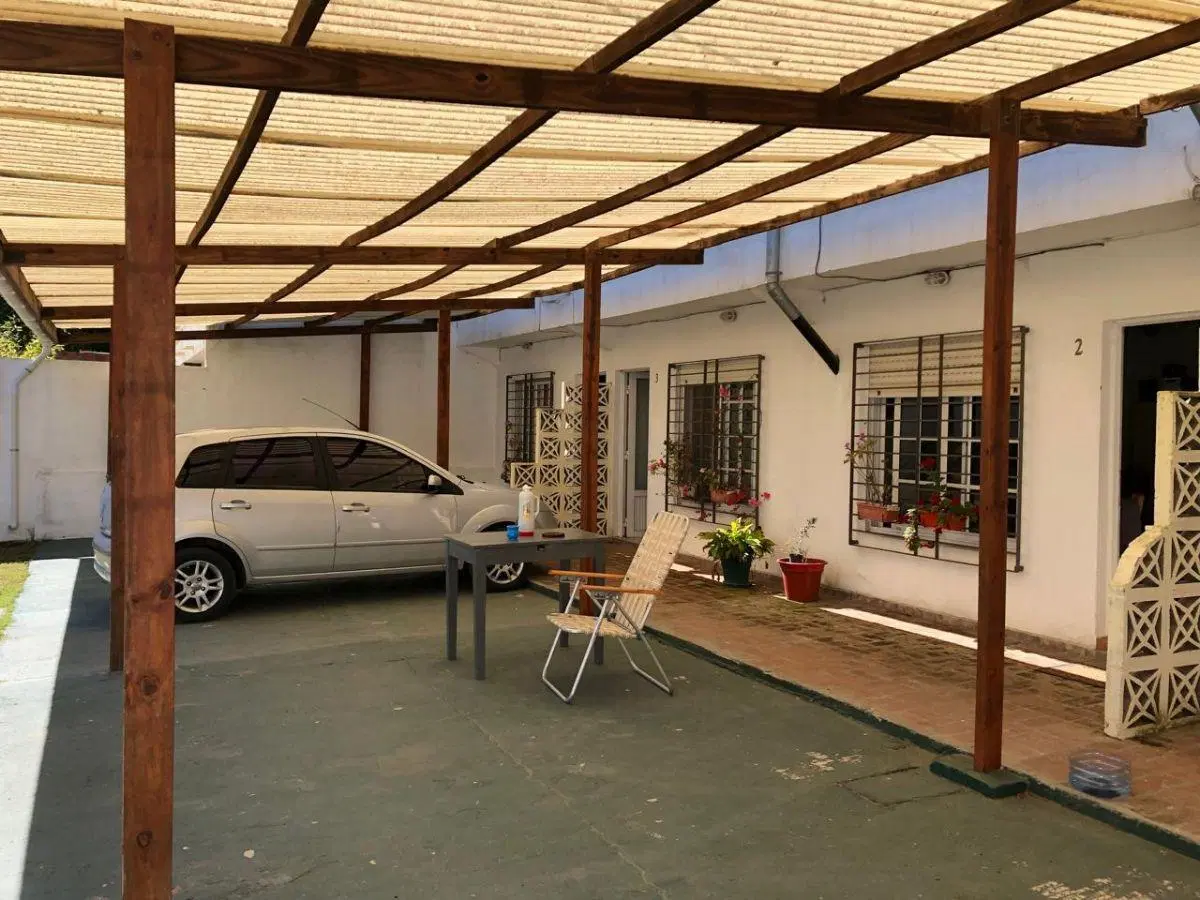 A 300 M DEL MAR 4 DUPLEX DE 3 AMB 53 M2 CUBIERTOS CADA UNO VENTA EN BLOCK , SOBRE LOTE 15x30 M 2