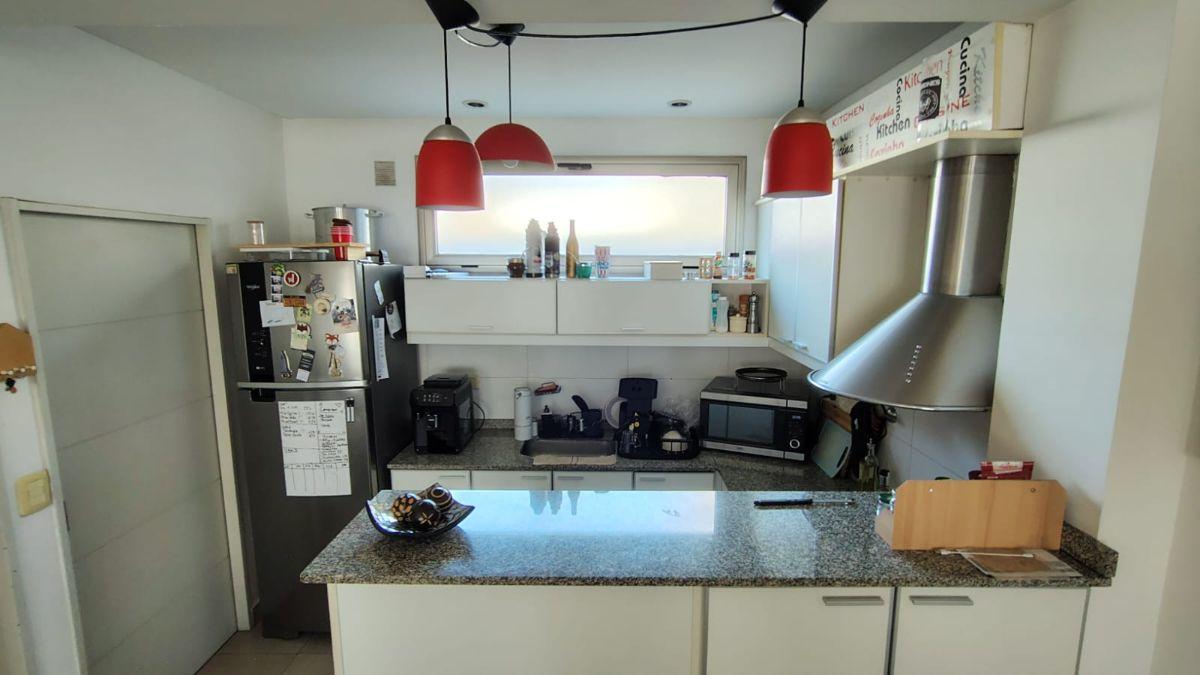 Foto de TRIPLEX 2 DORM, 1 BAÑO LAV GAR PATIO DISPONIBLE A PARTIR DEL 1/11/2026, imagen 1