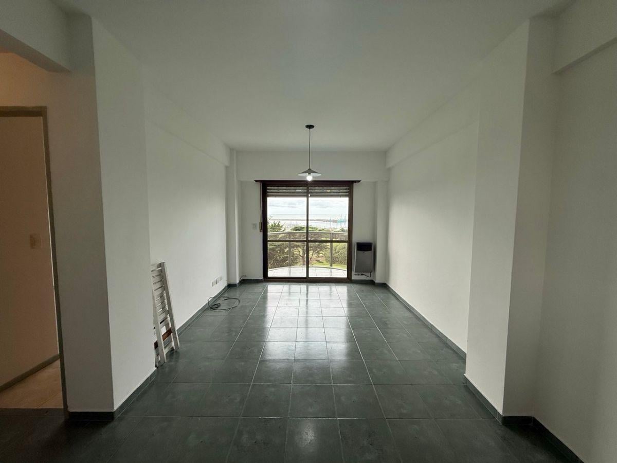 Foto de 3 ambientes con vista al mar, imagen 1