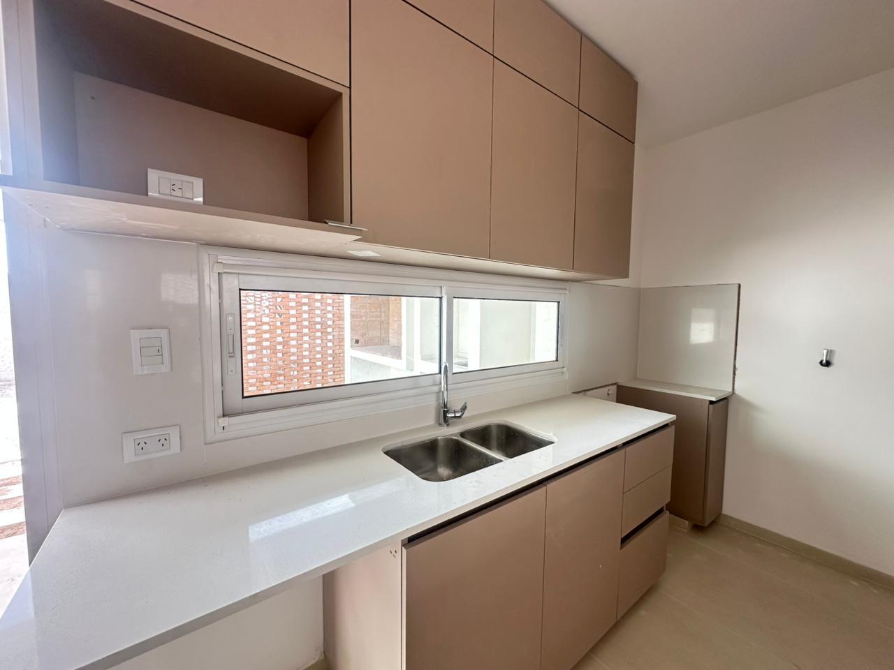 Casa en venta dos dormitorios en Solares de manantiales