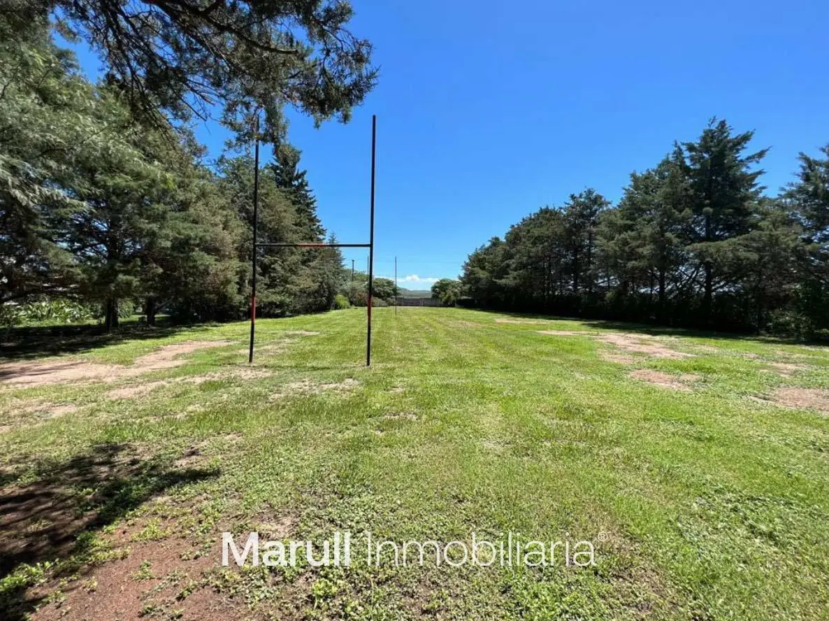 VENTA CASA con piscina cancha y asador 5000 m2 de terreno con escritura Falda del Carmen 3