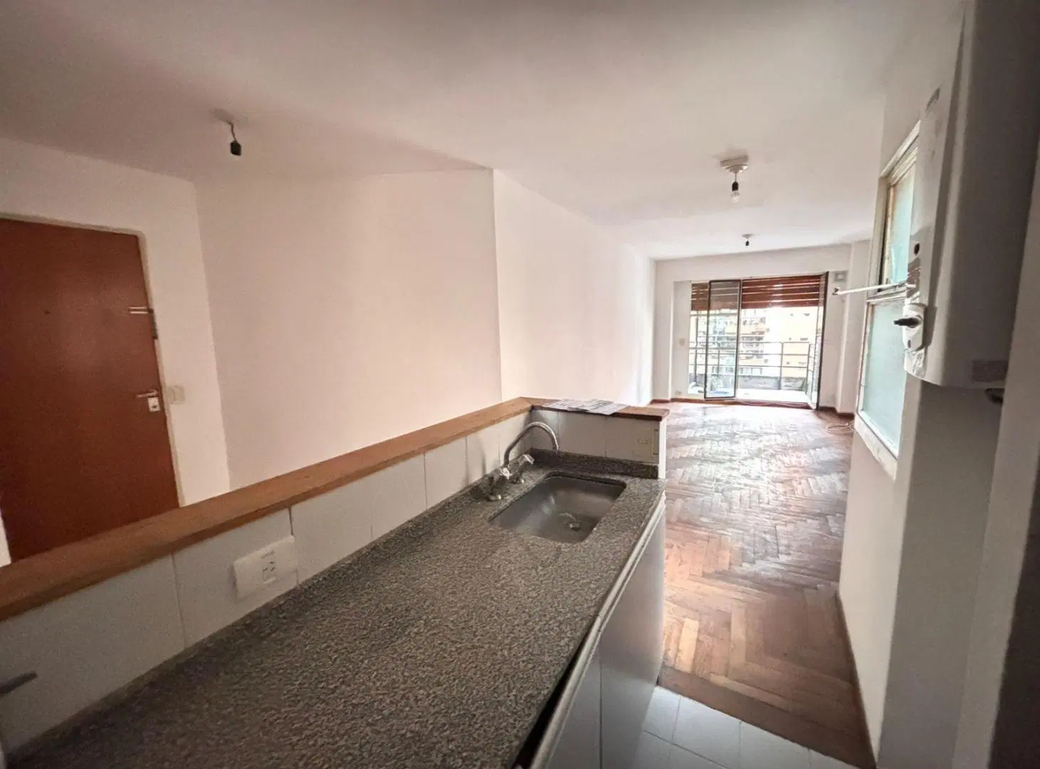 Departamento Nueva Cordoba 1 dormitorio con balcon frente 8