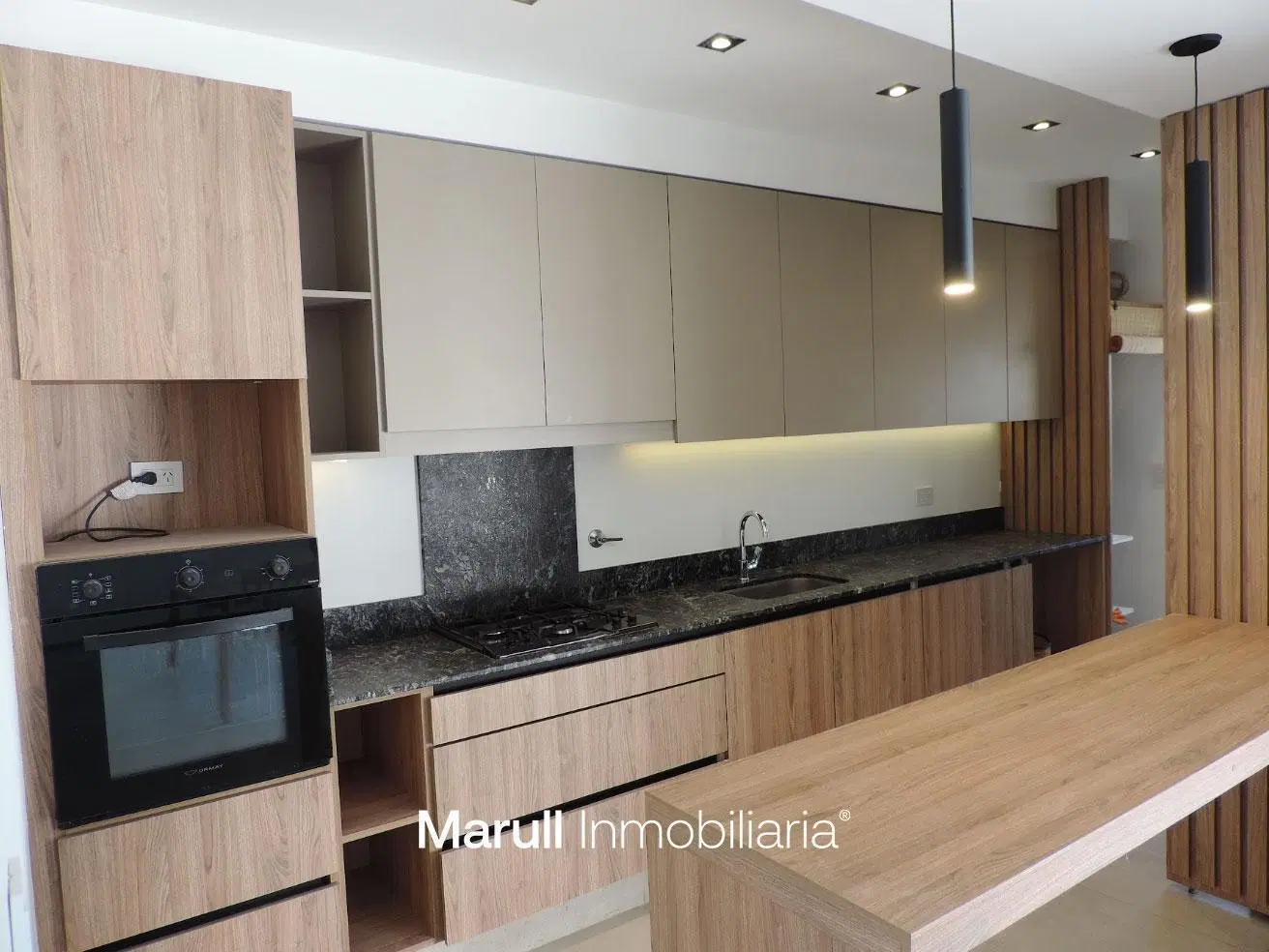 Duplex Prados de Manantiales 3 dormitorios 3 baños 5