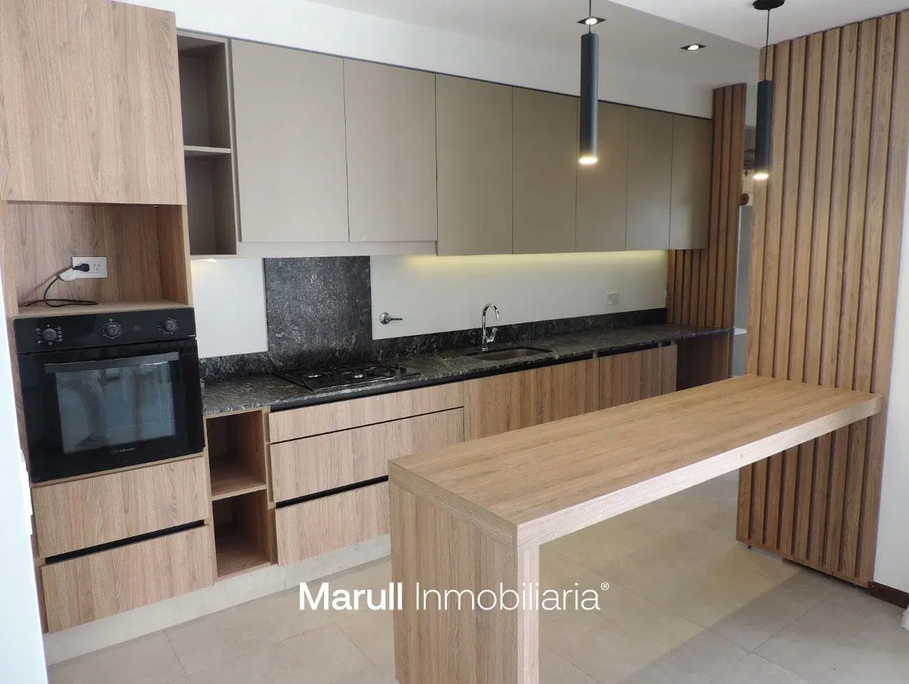 Duplex Prados de Manantiales 3 dormitorios 3 baños 5