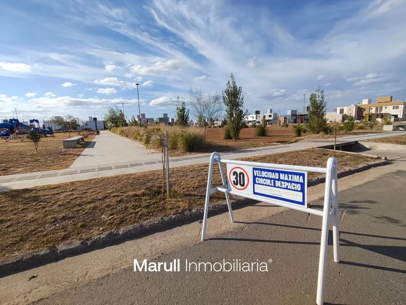 Lote Quebrada de Manantiales central 364m2 4