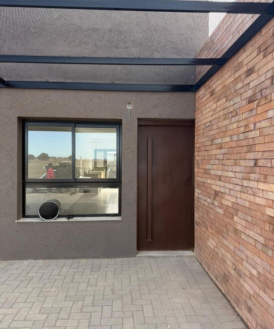 Foto de Duplex 2 dormitorios con patio cochera y losa radiante en planta baja, imagen 1